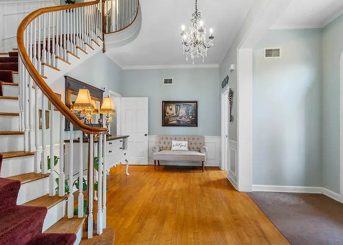 Beland Mansion-Blue Jay Suite!